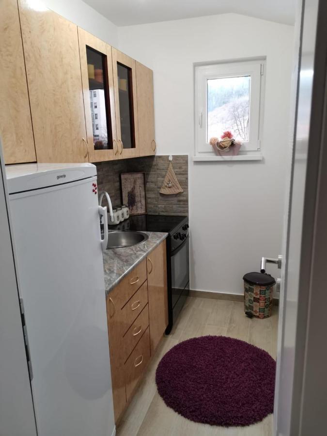 Apartman Jela Nova Varos Luaran gambar
