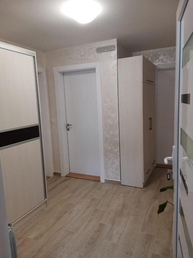 Apartman Jela Nova Varos Luaran gambar