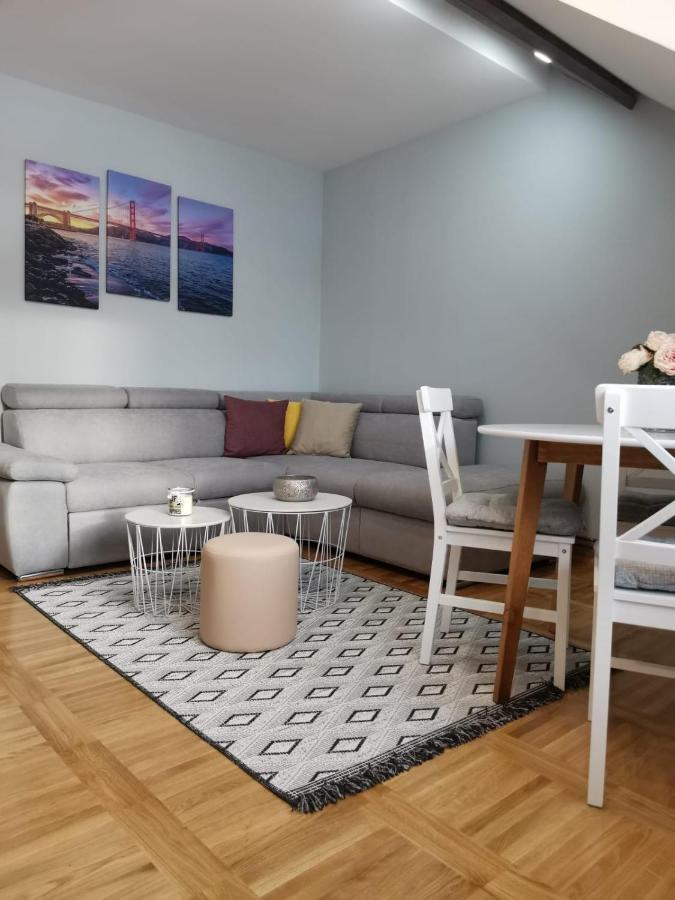 Apartman Jela Nova Varos Luaran gambar